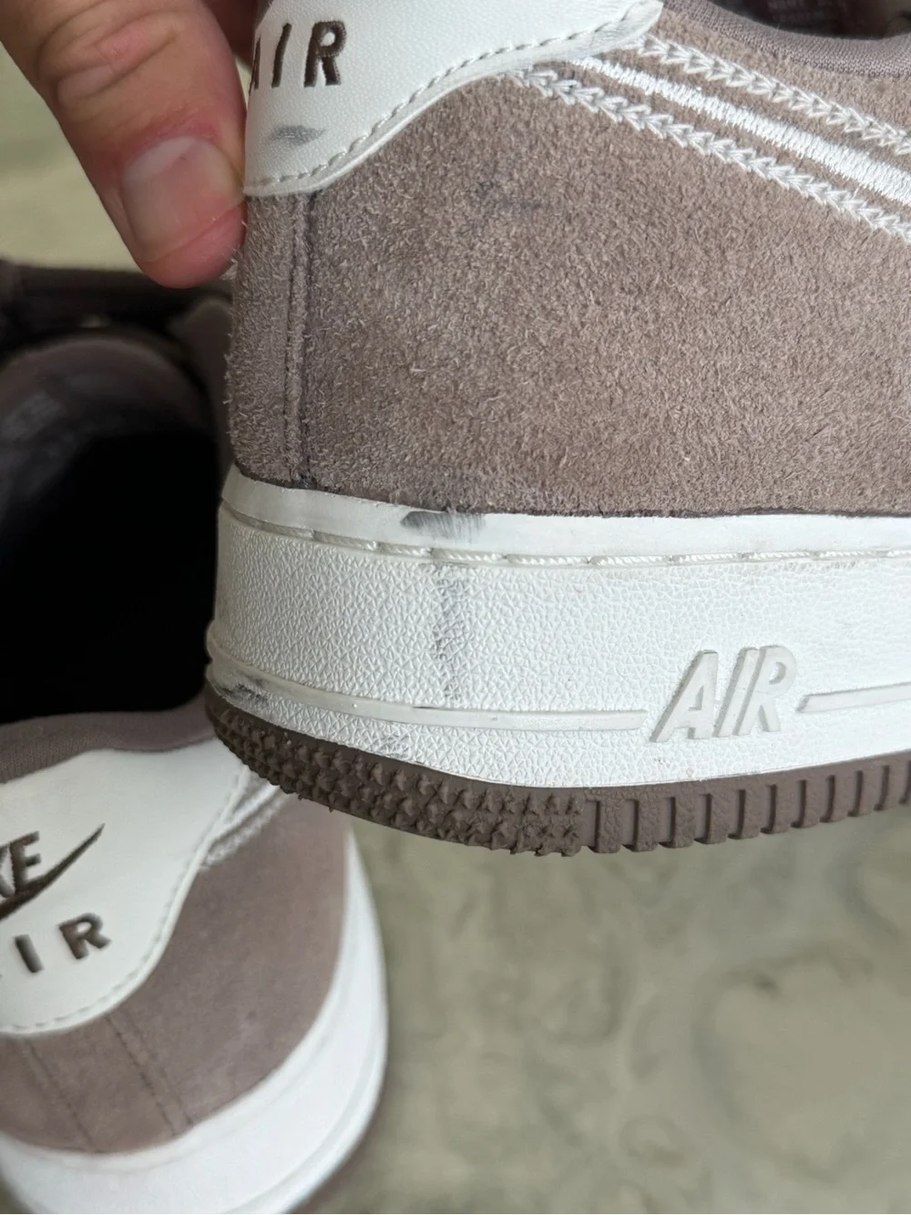 Men Nike Air Force 1 Low '07 LV8 Mink Brown white Embroidered barely used 9.5US - Picture 5 of 7